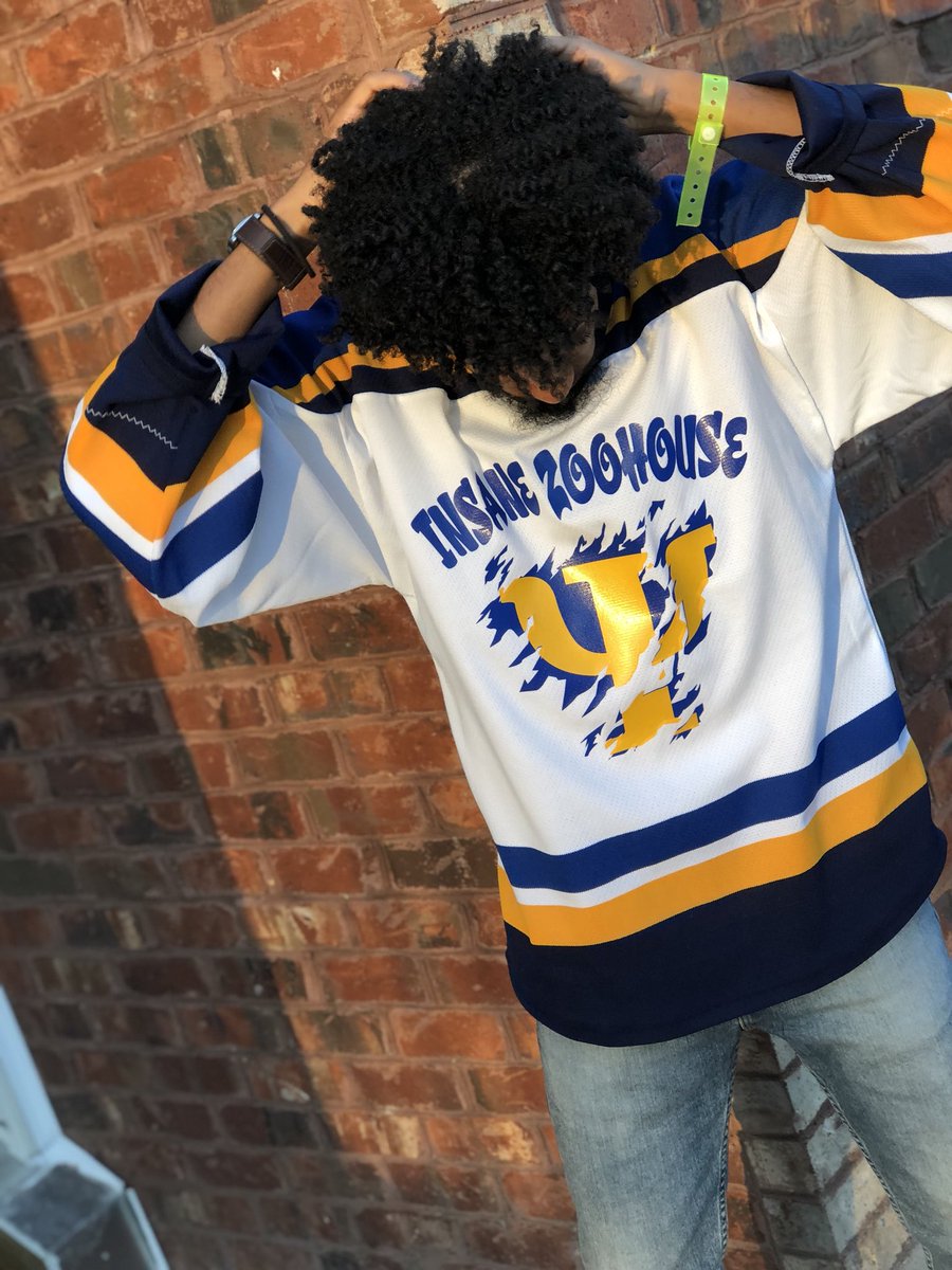 frodudeR's tweet photo. #probateSZN Insane Zoohouse #prophyte KKPsi 6IZ16 #NCAT https://t.co/D1XtQ0R5sJ
