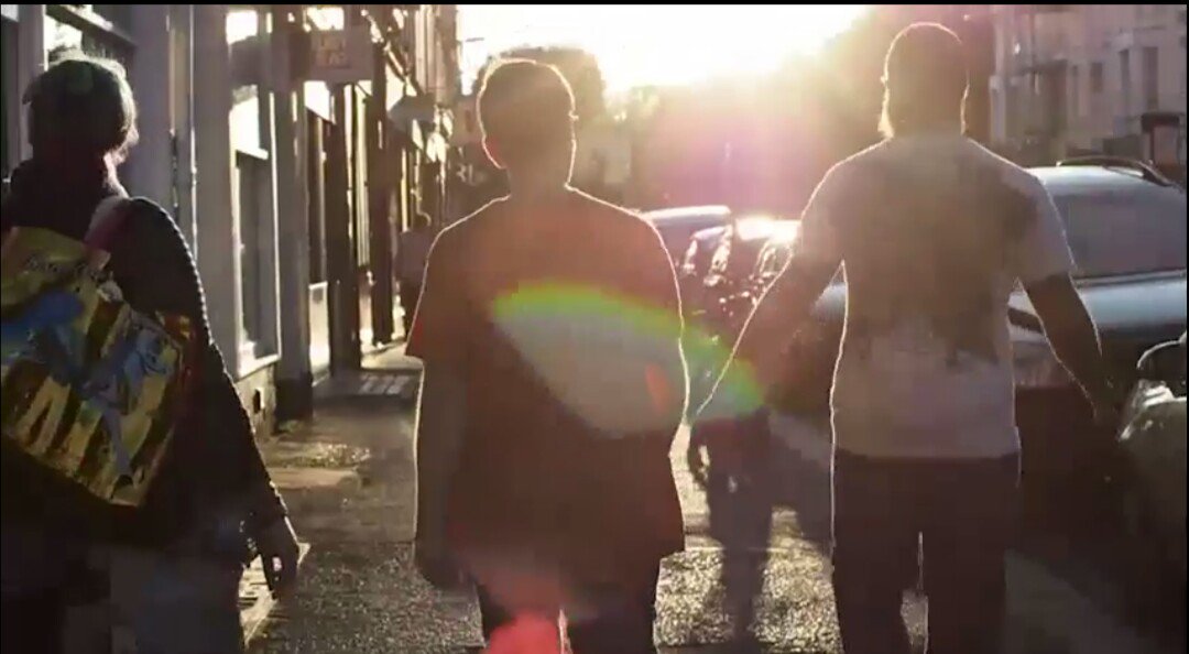 Static Alice tweet media