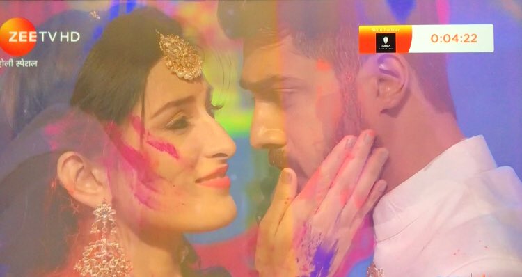 magical_star31's tweet photo. AKsheen💖

ISHQ KA NAYA NAYA RANG..!!❤️🙈

#holispecial
#fullondance
_
@Akshay_S_Mhatre @sheendass @rahulrrmodi https://t.co/ACbBjmOt9V
