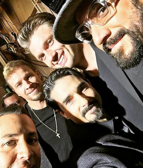 frick_world's tweet photo. @brian_littrell @aj_mclean @nickcarter @howied @kevinrichardson #TBT ❤❤ https://t.co/6bhxsFBT7T