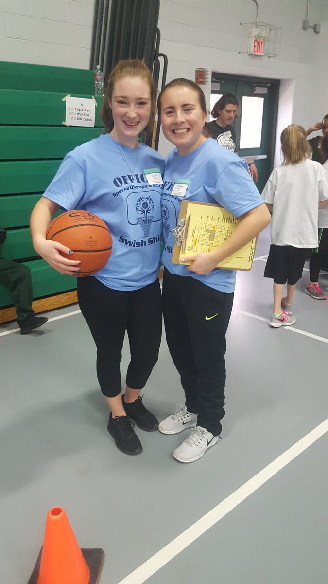 HazletUnified's tweet photo. Hazlet going for the gold!! https://t.co/9I3MeuPdxu