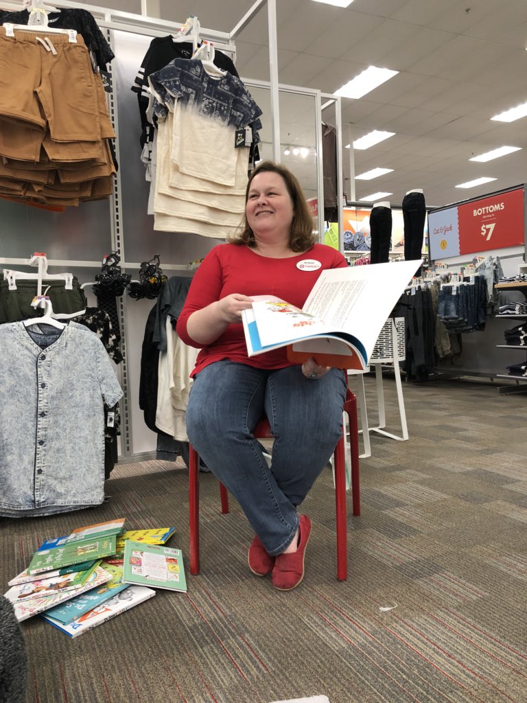 HR TM Kristin loves reading “Green Eggs and Ham”. Happy Birthday, Dr. Seuss! #t2342 #DrSeussbirthday