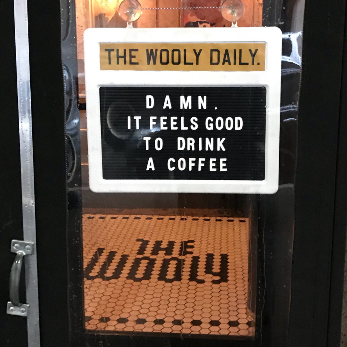 Yes. Yes it does, Wooly ☕️
.
.
#woolworthbuilding #thewooly #downtown #manhattan #coffee #newyork #newyorkcity