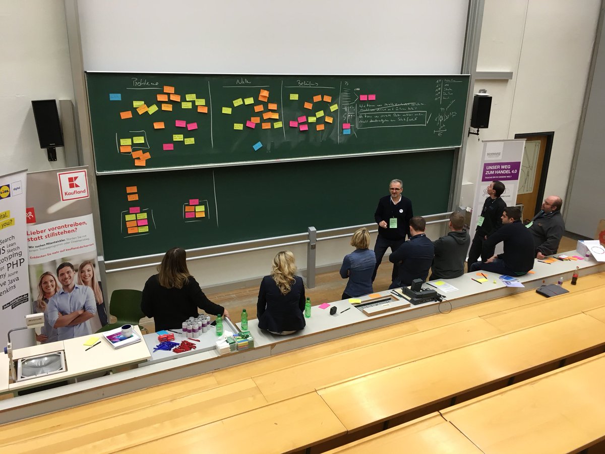 andreas_gerst's tweet photo. Ergebnis nach 45min #hardcore #designthinking für #kaufland #worldofapi , moderiert (gepeitscht) by @WolfgangKraus #bchn18 https://t.co/7bg77wqvEX
