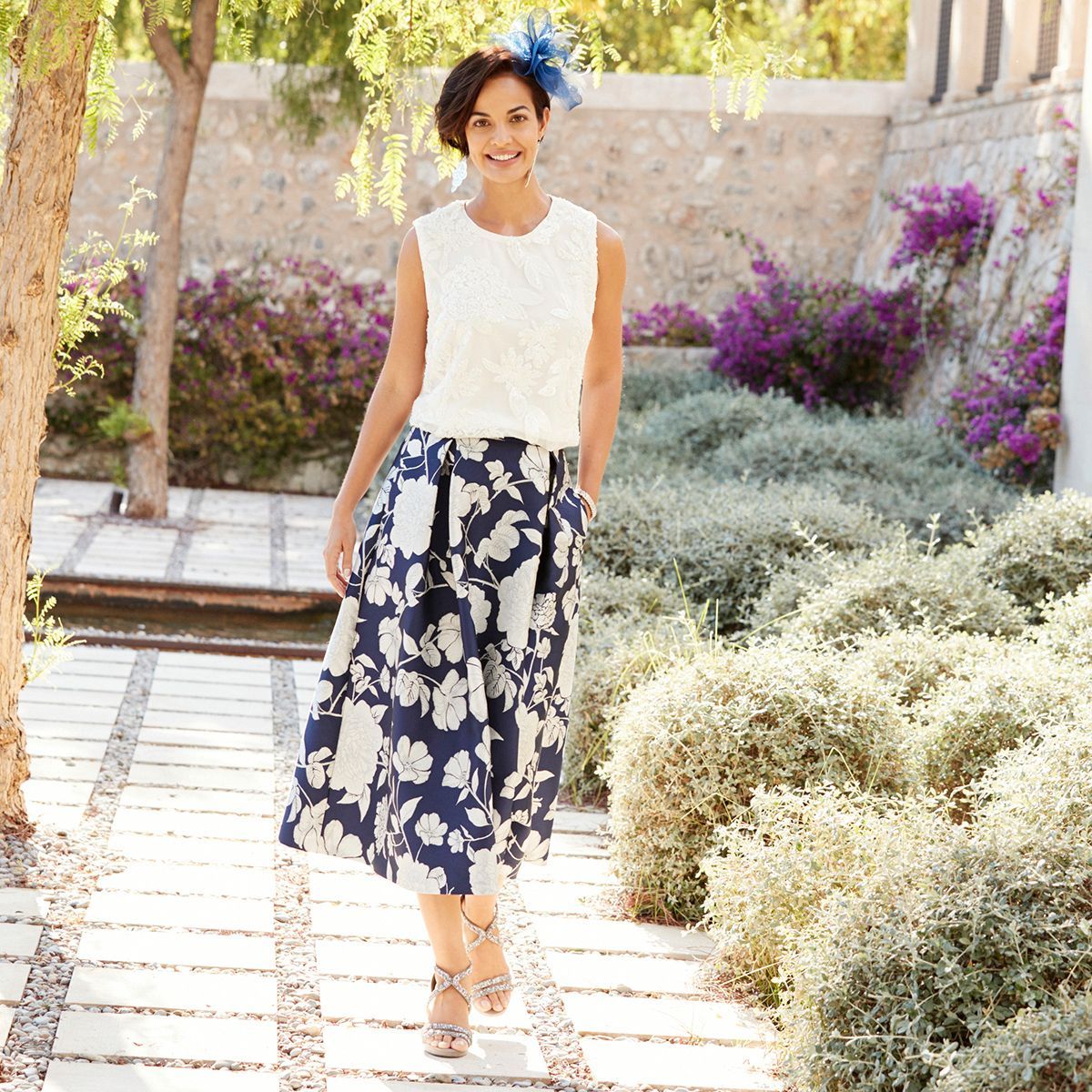 JDWFashion's tweet image. When heading to a wedding, do you prefer to wear a dress or top and skirt separates? Let us know. 
Wedding guest outfits: bit.ly/2De7J73
#AorB