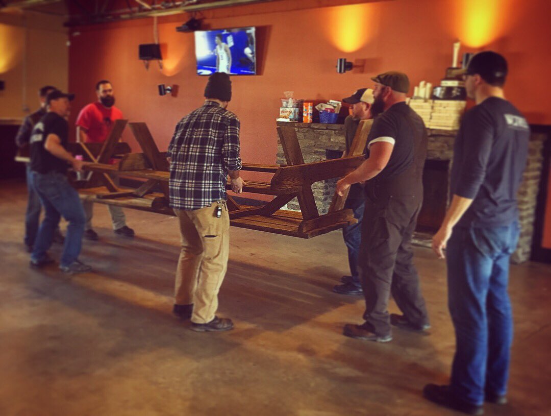 13BelowBrewery's tweet photo. Our first collaboration with @MadTreeBrewing was a success! Thanks for helping us clean up our taproom to get closer to reopening after the flooding!
#Collaboration #Teamwork #Madtree #13Below #CraftBeer #CincyBeer
#Cleanup https://t.co/oJWD0GJZ2k