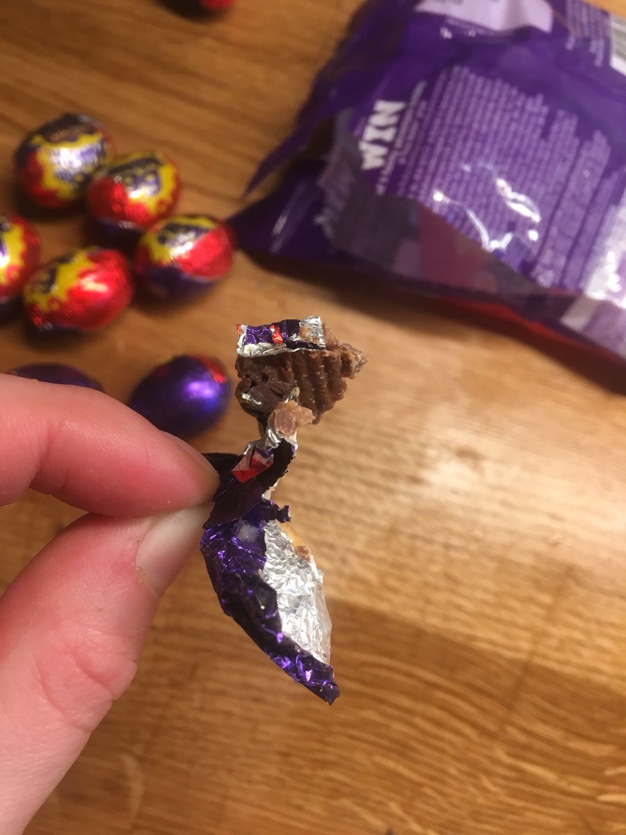 Buttercupni_'s tweet photo. looks like this little guy got squashed in the making 🙁@CadburyUK https://t.co/pLbwsPnwyH