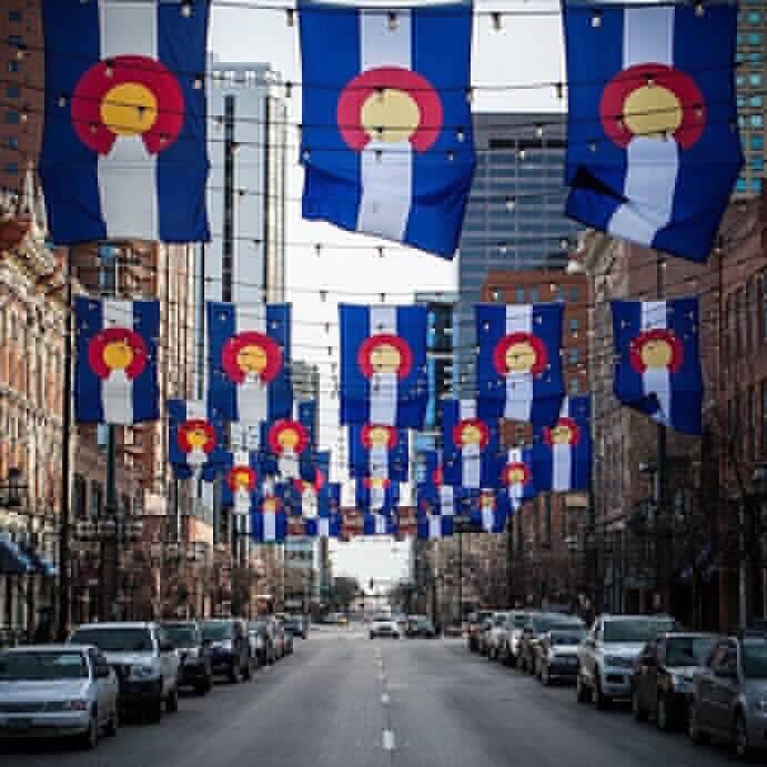 COLifestyle's tweet photo. Best day out of the whole year! Happy #303day my Colorado humans ❤️💙💛 https://t.co/7zJ8MlBxrw