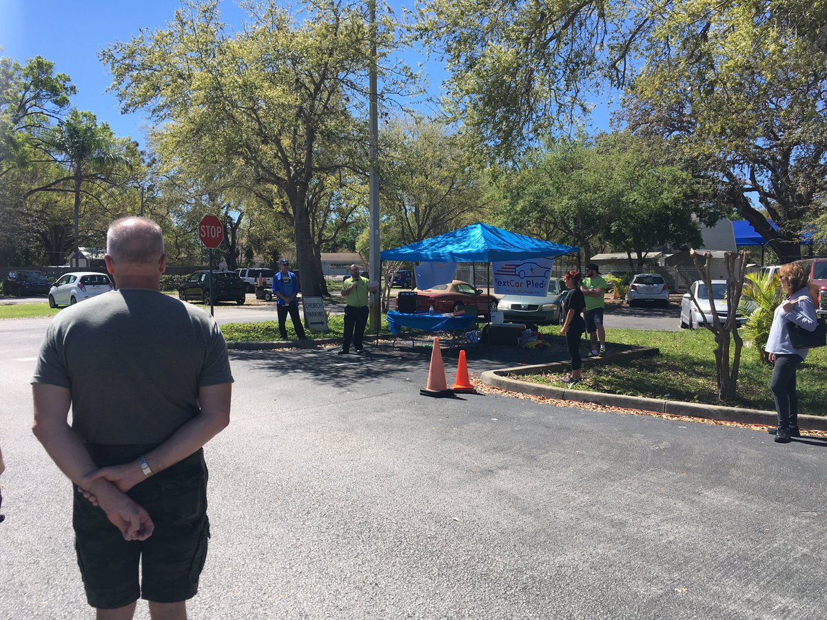EmilyWier's tweet photo. Great to be in Florida today for #EVrideanddrive event #driveelectric. It's beautiful here https://t.co/q265XUYj5O
