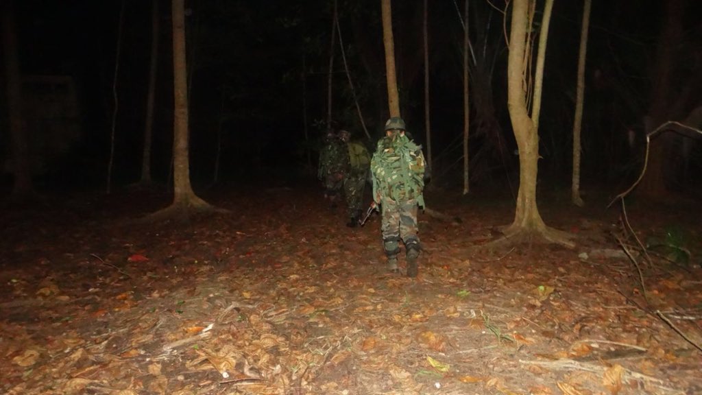 anishsingh21's tweet photo. Ex Khukri a validation exercise for @adgpi-Seychelles Joint training Exercise #LAMITYE 2018 was conducted at Cap Ternay Mahe Seychelles. @hci_seychelles @SpokespersonMoD @uniindianews @upbeat_69 https://t.co/XmX9XKDz93