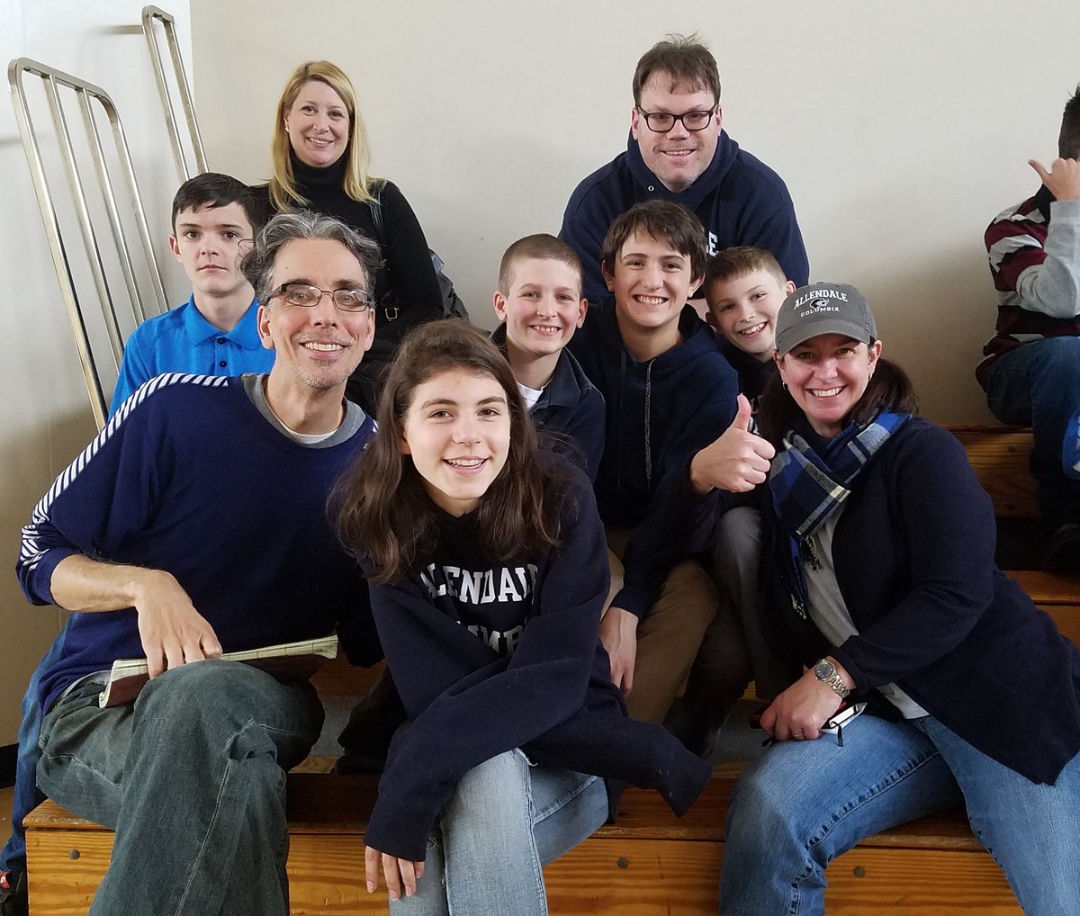 Congratulations <a href="/ACSRochester/">Allendale Columbia</a> Middle Science Bowl team on their 3rd place win at the WNY National Science Bowl competition. <a href="/TDuver/">Tina Duver</a>  #teamwork #sciencematters