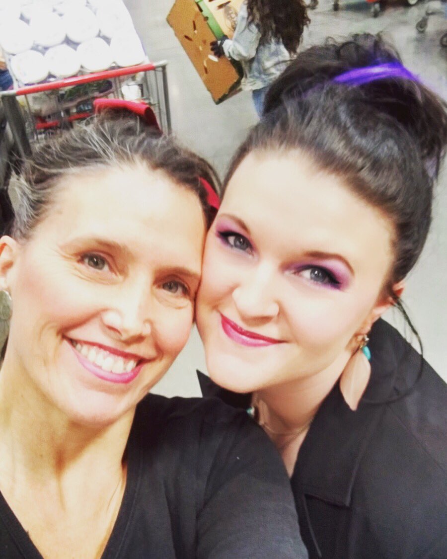 hannah_bug613's tweet photo. 80’s Day at Work! https://t.co/CIdQYIPB2J