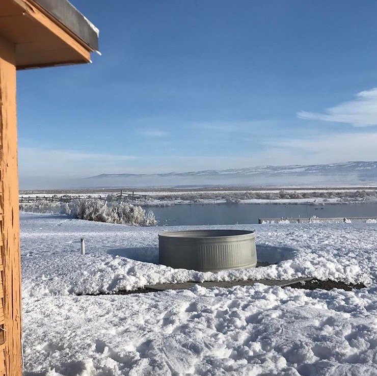 We believe that beauty is one that functions with nature, not competes against it. That's why our facilities are small, quaint and circle around the high desert's main event: the hot spring! #gosoaking #highdesertbeauty