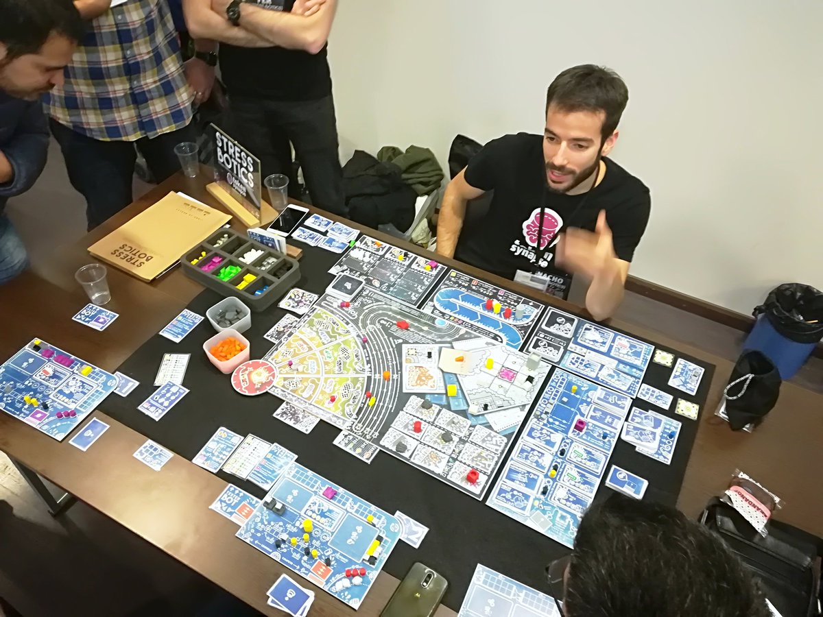 asociacionludo's tweet photo. #prototipo #PyT2018 #ProtoPyT2018 https://t.co/nnFuwdoKlf