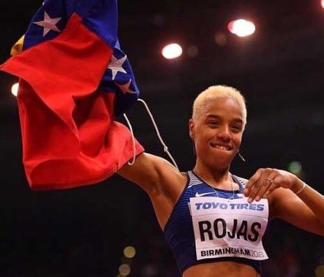 BWAvVenezuela's tweet photo. #YulimarRojas y @ToyoTires brillaron hoy en Birmingham. Y es que la saltadora caraqueña SE ALZÓ CON ORO conservando su título de campeona del mundo de triple salto en pista cubierta, con un registro de 14,63m #venezuela #tagtoyo #toyotires #bwav #orgullovenezolano https://t.co/vnzMvkbdfU