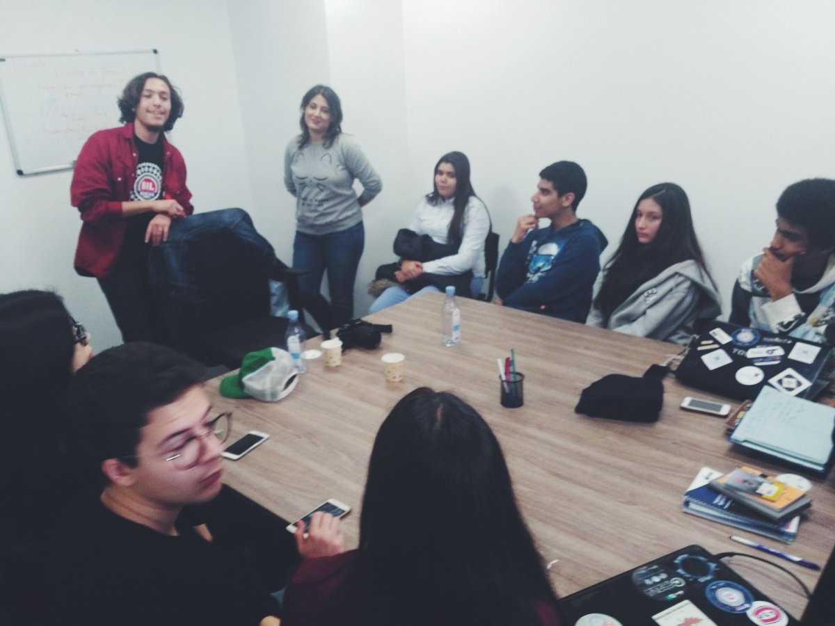 karim2k's tweet photo. Formation pour les members @BilTunisia et @SMCTunisia a Work Zone.
#smctunisia #biltunisia #bilconference https://t.co/ZOAxm1Kdlw