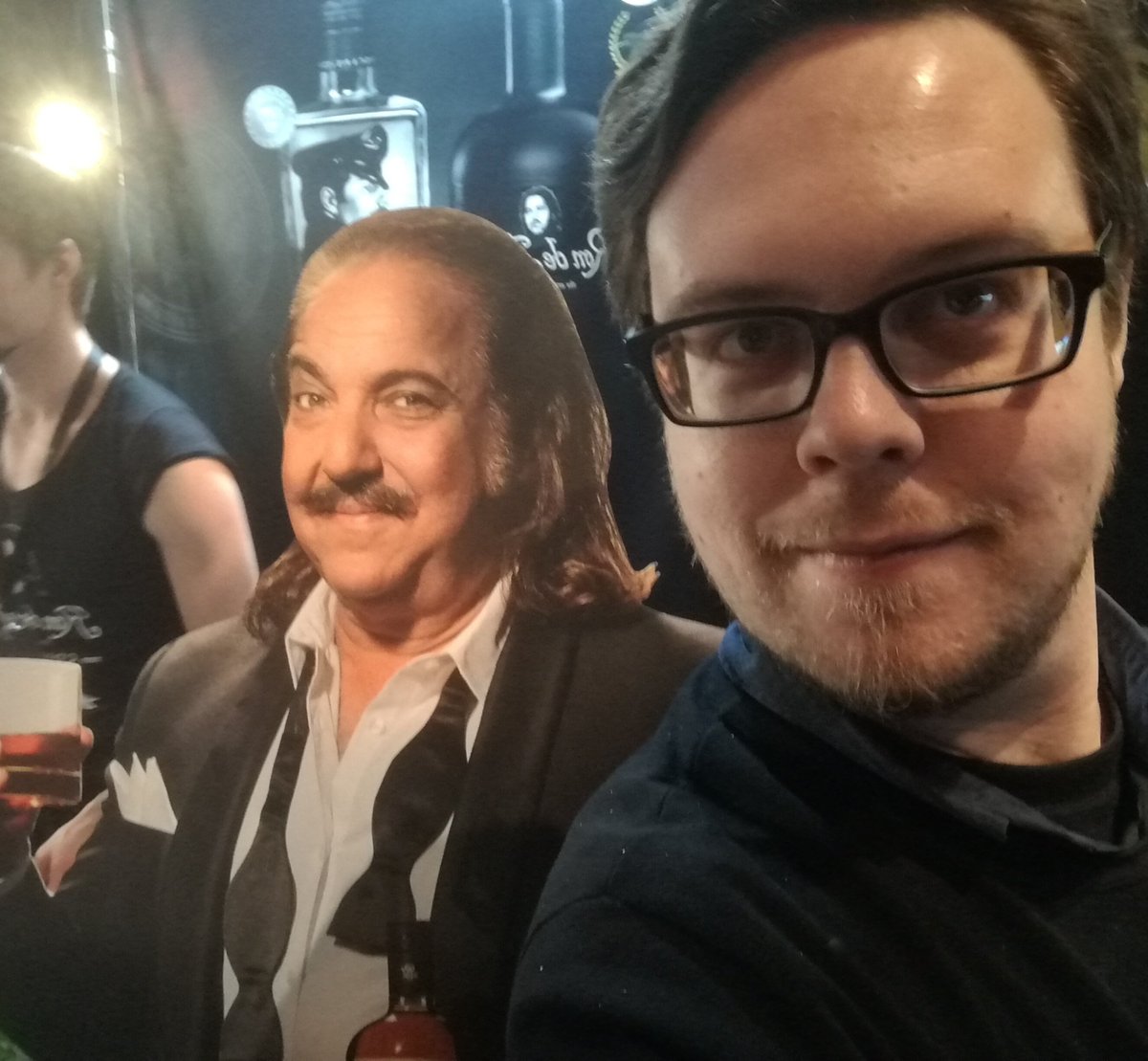 MikkoLmmz's tweet photo. Yhdet tän Super Marion kanssa! #rondejeremy #selca #Helsinkidrinkfestival #hdf2018 https://t.co/b9xghvF8x5