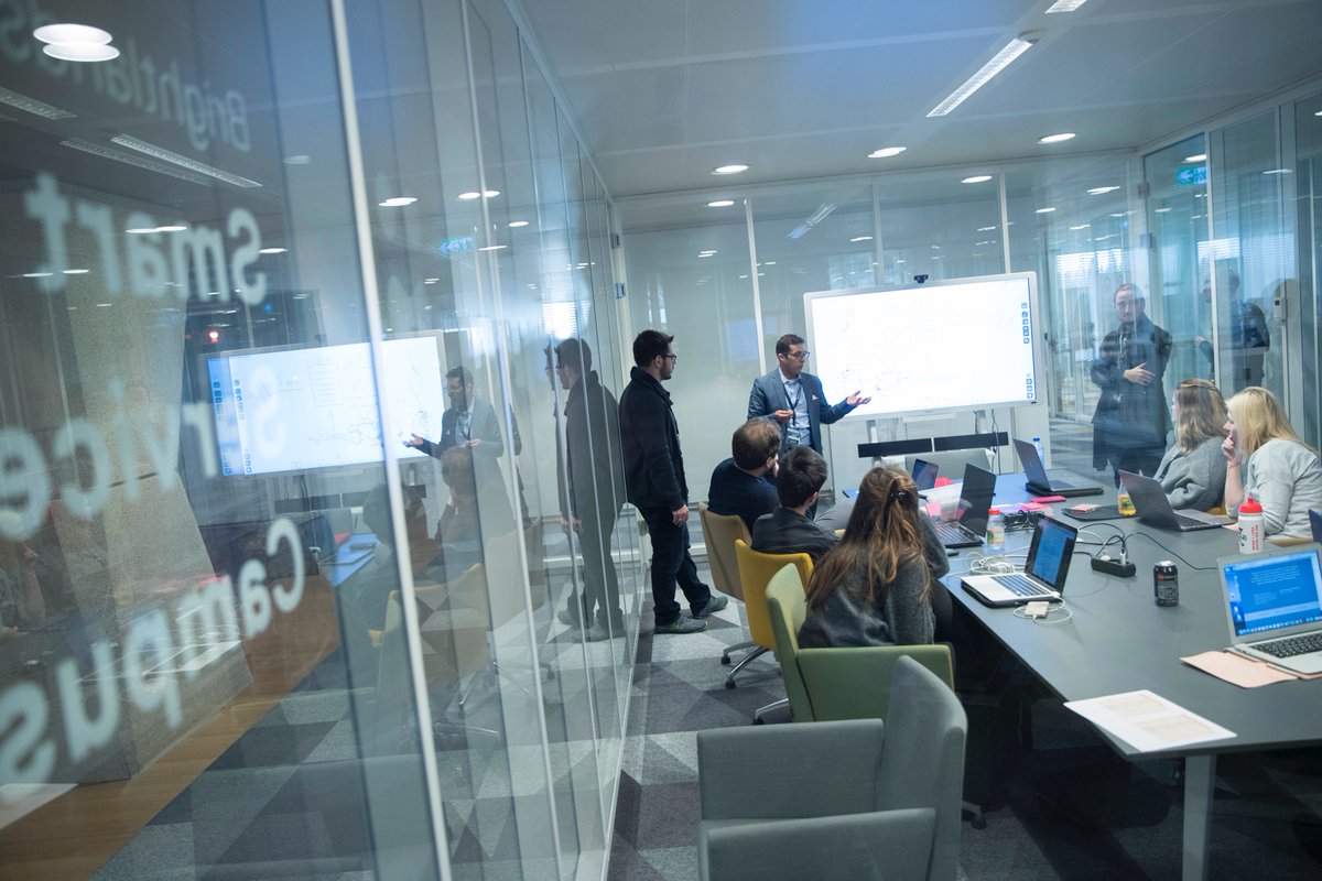 hack4smart's tweet image. This weekend is #hackathon weekend again at @BL_SSC in #Heerlen. This time @maasuniversity students, employees, alumni and partners will be focusing on innovations related to #justice. Check out the 📸 of day 1. bit.ly/2FTrDWh (1/2) @Brightlandsnl