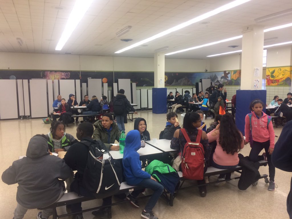 MS50_ElPuente's tweet photo. Moment #5- when Saturday School is packed! #SaturdaySchool #Learning24-7 https://t.co/1jraRAUVFc