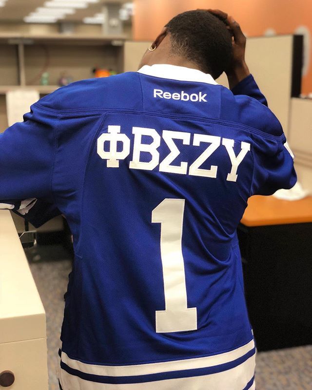 Groovy1u's tweet photo. Another year for the dyNaZtY ๐ค๐ฟ Charter Day Feels #BLUMBC ๐ฃNAZTY ZETA UPPPPP https://t.co/1EP1x1zfZR https://t.co/3JP23jwOWS