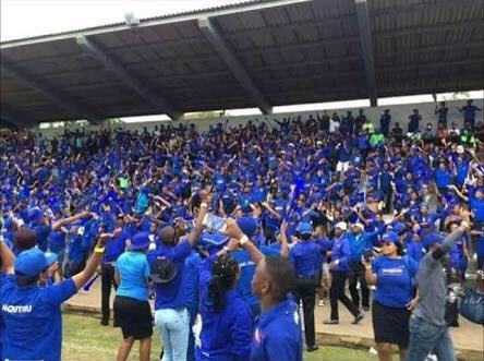 SayEntrepreneur's tweet photo. Reason why Maskandi made R450 million in ticket sales in 2017:

Khuzani (Indlamanzi) Mpungose, aka Maskandi President:

👉🏾 Has more fans than any Maskandi artist

👉🏾 His fans wear blue and they are called Blue Nation. https://t.co/zIc5xrweyN