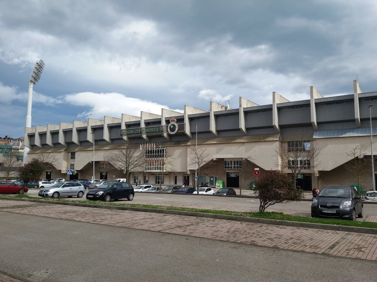 eibarsestaoX's tweet photo. #SobaoTour: S02E03. Santander.
Viento en Santander. Y aunque llueva o sople sur el Racing estará ahí aumentando su historia centenaria. Estamos en la ciudad que inspiró a Jose María Pereda, enamoró a O’Conell, atrajo indios y expulsó chorizos. Cuentos y cuentistas del Racing. Va! https://t.co/pbTaOphbfs