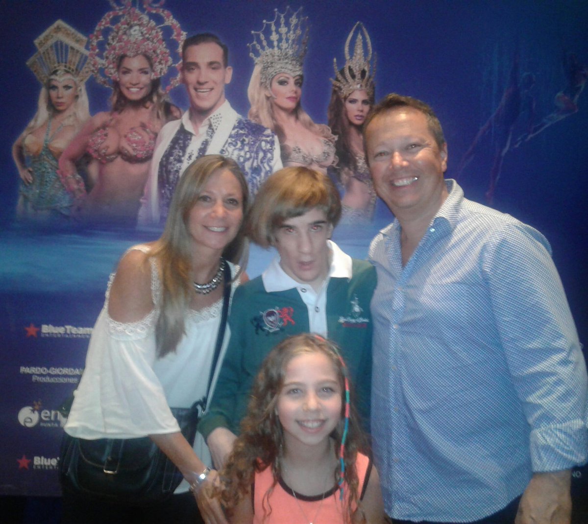 <a href="/SebastianChanq2/">M. S. Chanquet</a> GRAZIE <a href="/stravaganzaPdeE/">Stravaganza Water in Art Punta del Este</a>