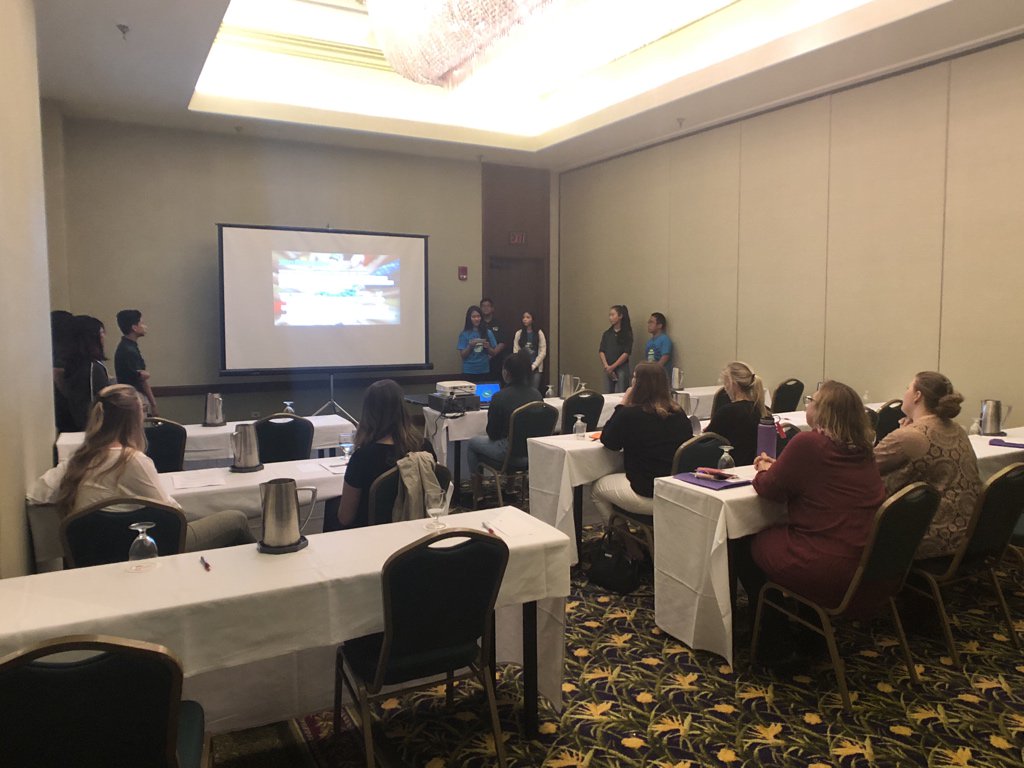 MrMedia808's tweet photo. Students from @CKMS_Kauai share what their Team Unify and United Sound Programs are all about. Their goal is to promote the acceptance of all students of all abilities. @ecet2hi #ECET2HI #teamunify https://t.co/iwIX2rTcHP