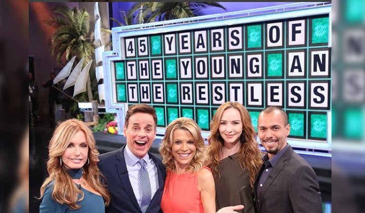 Звезды The Young and the Restless на шоу "Wheel Of Fortune" 2018 DXZ1EA6X0AAklos