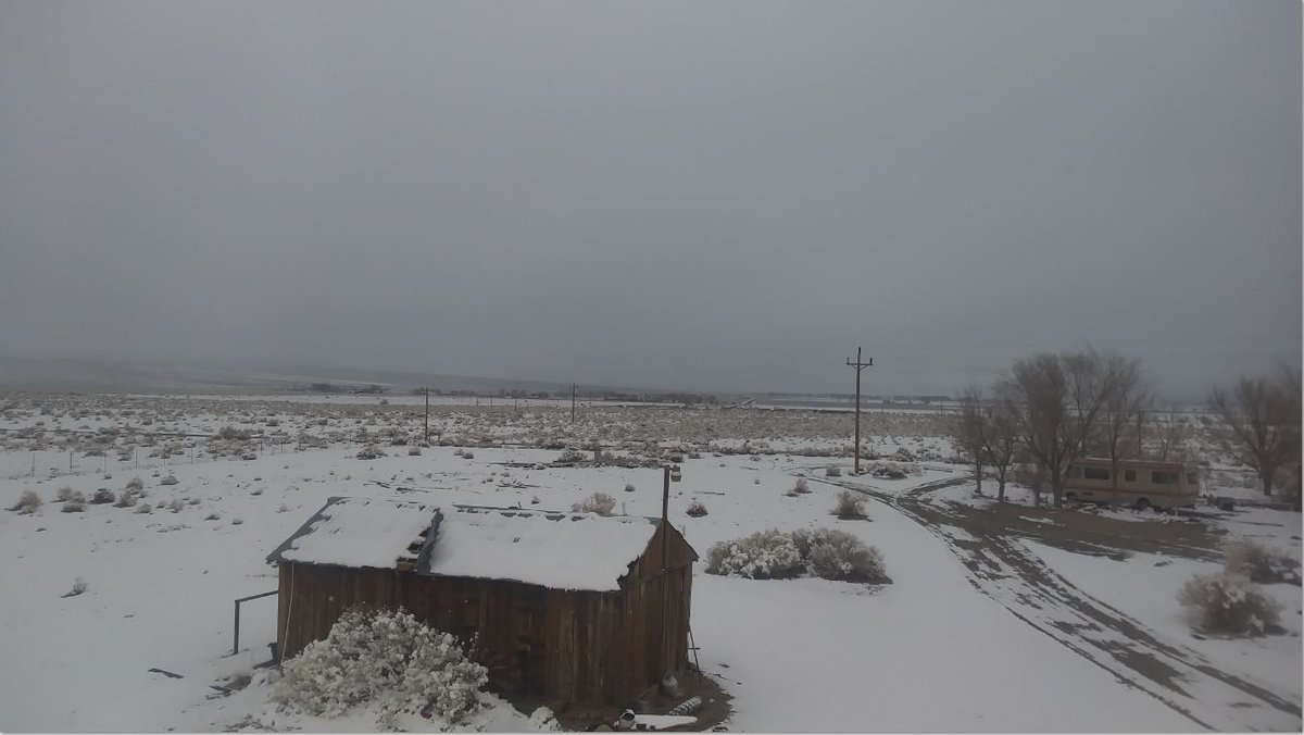 One of our spotters in #EsmeraldaCounty sent us a pic of snow that fell in Dyer, NV today. #nvwx #dyerNV