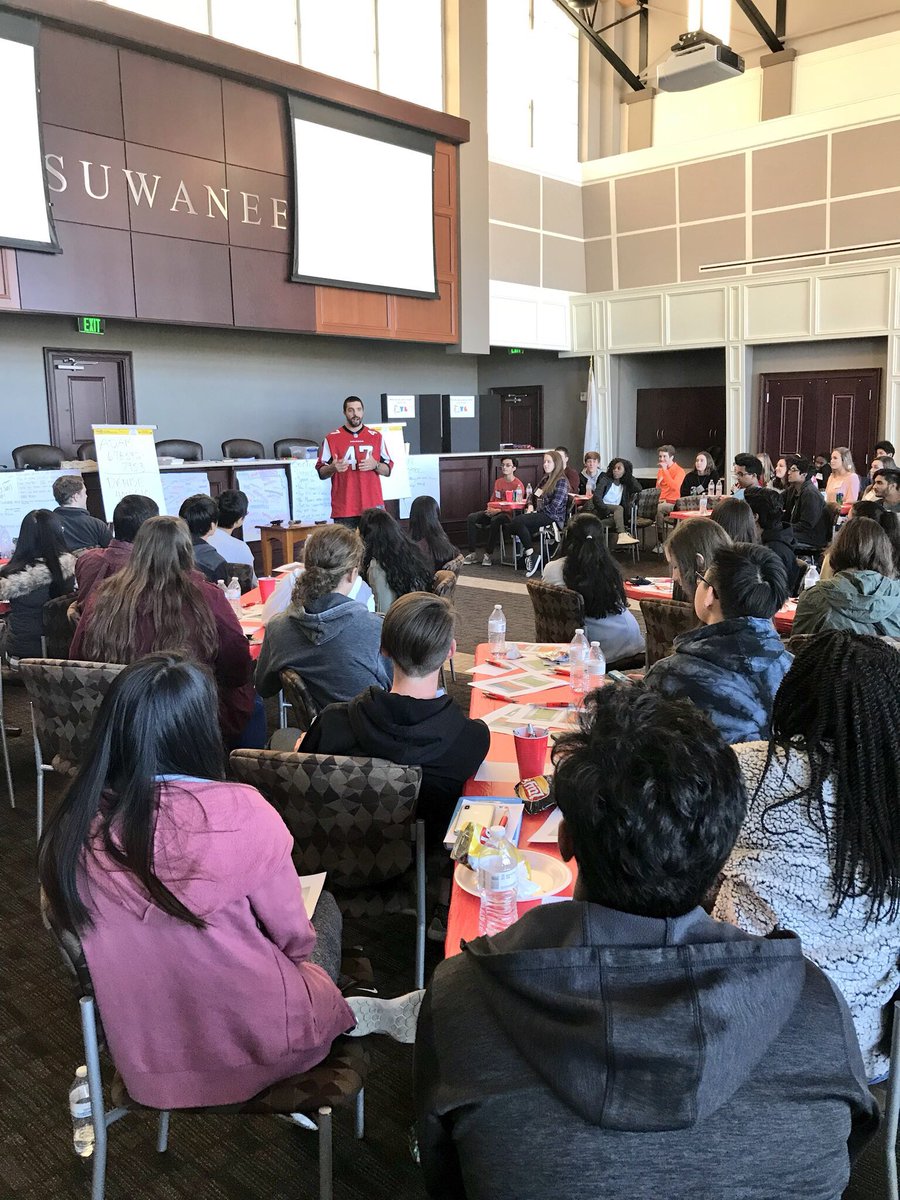 FalconsCR's tweet photo. Long Snapper Josh Harris spent the afternoon speaking with the Suwanee Youth Leaders program on the importance of leadership and teamwork. https://t.co/F9GS3QVCgj