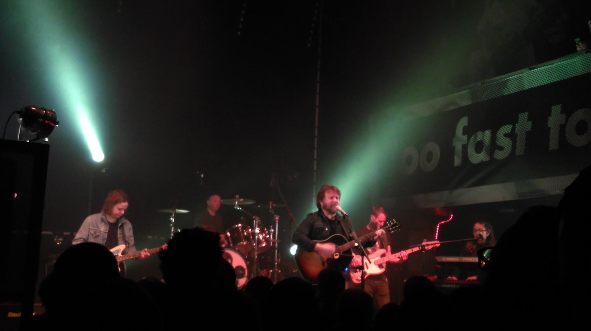 Amy_Tizzle's tweet photo. Check me out...am at a gig and that 😝 #rocknroll #pauldraper #toon #Riverside https://t.co/diIPtusYSa