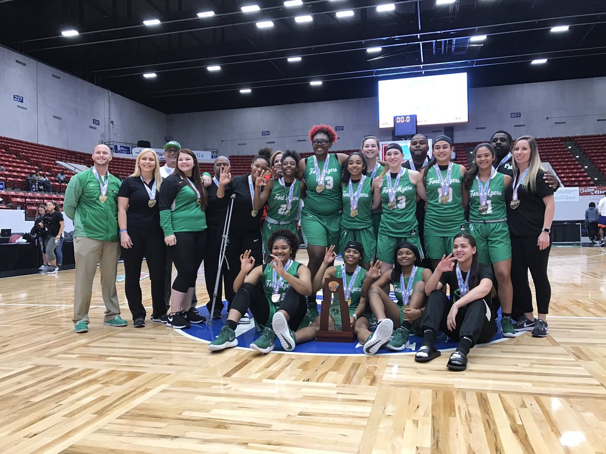 nphssports's tweet image. CHAMPS! @LadyWaveGB goes back-to-back-to back as they defeat Choctawhatchee 65-41 for the 7A state championship