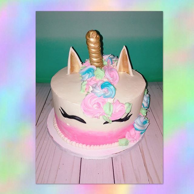 TSSCakes's tweet photo. #unicorncake #birthday #cake #buttercream https://t.co/jERUVrd7Ob https://t.co/apkgvDXsFA
