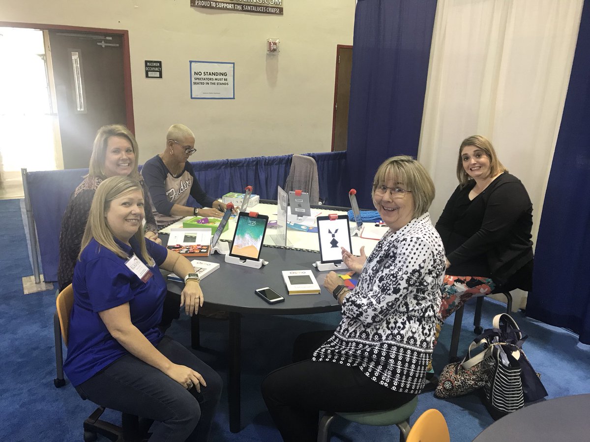 nancy_bourne's tweet photo. #MakerSpace awesomeness! We were inspired learners &amp; doers today! Thanks to everyone who came to #pbcsdtechconf today! Together we are #GrowingStrong #pbcstem @HMRuff @NoRowEdu @BengtsonDeb @lisaseymour1 @ToniLipscher @kellerm1 @YoGreenie @toopickee @tbpeart @kathmattox https://t.co/iq16BHLGOz