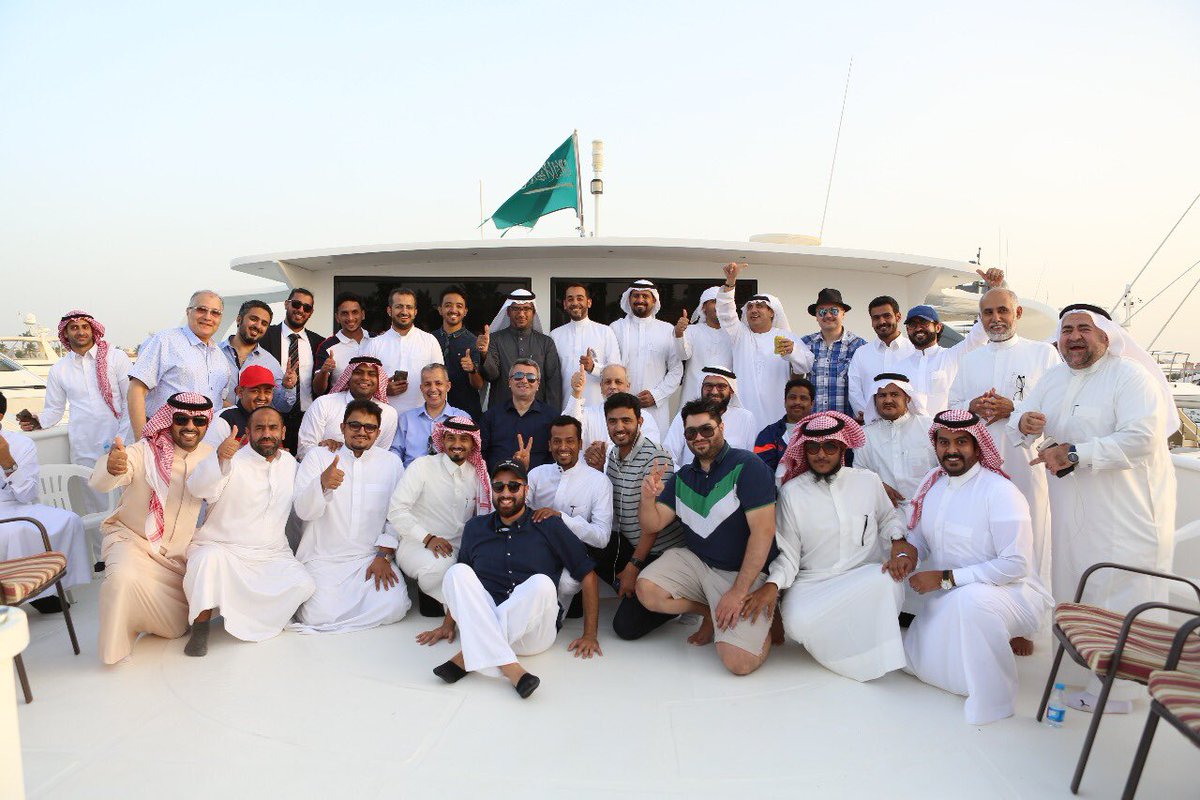 weefaq_g's tweet photo. الرائع والمتألق 
الاعلامي عبدالله خوجه 
@khojabdulah 

عضو #مجموعة_وفاق
يحتفي بعدد من اعضاء وفاق وجمع من الاصدقاء المؤثرين في وسائل التواصل 

من القلب شكرا استاذ عبدالله على حفاوة التكريم https://t.co/pCb9s1tnFZ