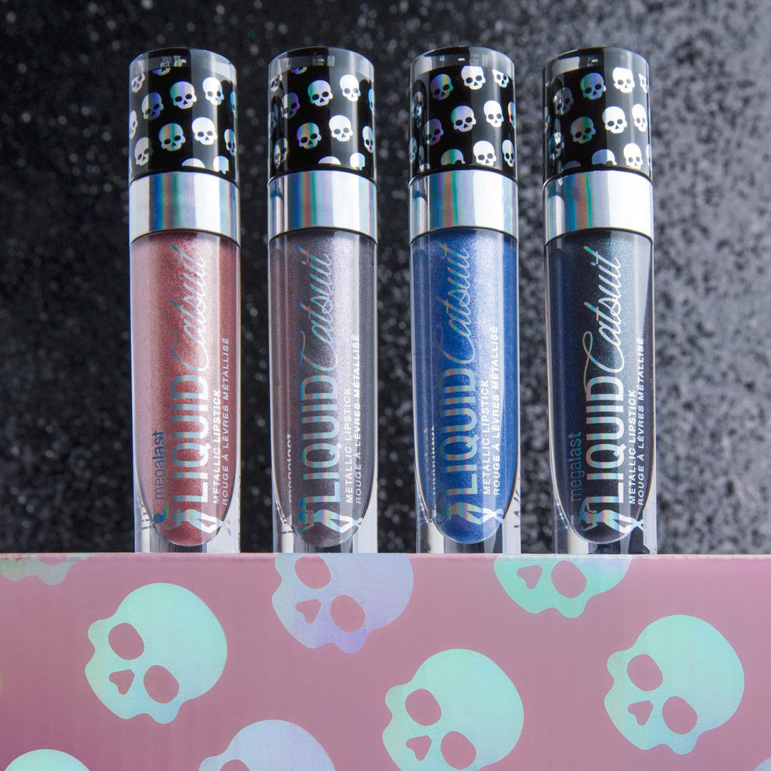 wetnwildbeauty's tweet photo. RT if you use our Mega Last Liquid Catsuit Metallic Lipstick
as the perfect lip topper! #wetnwildbeauty #gothographic https://t.co/qEjlo7pvSC https://t.co/j9EOpOPfqX