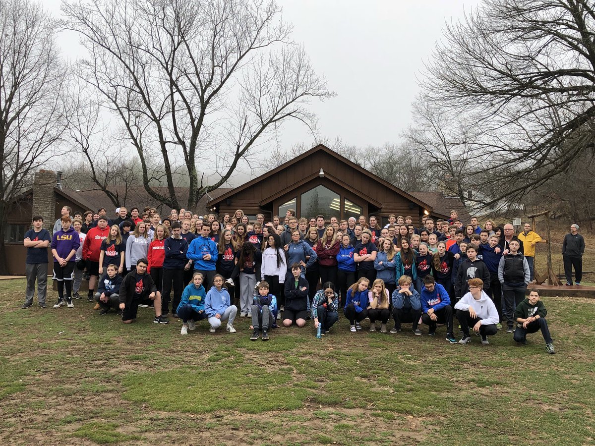 StJoeLT's tweet photo. Last weekend over 100 more 8th graders experienced Godโs love at our second weekend of our Chosen Confirmation Retreat! God is good! #chosen #crunchoff #coolerthanyou #stjoelt https://t.co/bgtOAsdqRt