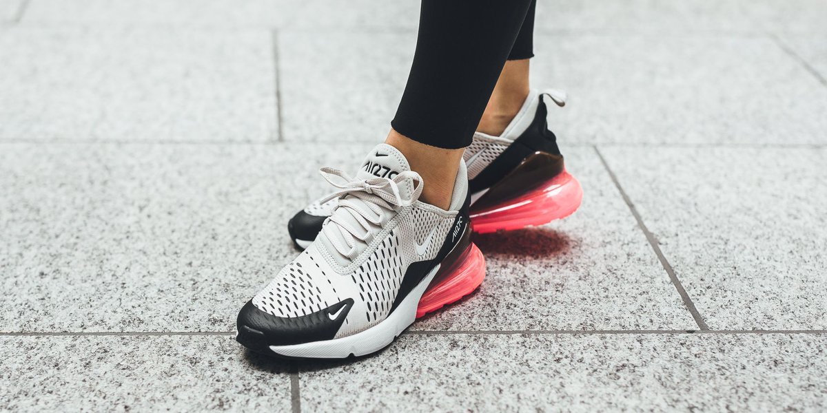 Titolo Online Now Nike Air Max 270 Gs Light Bone White Black Hot Punch Shop Here T Co Peseg7zcrd Nike Nikeairmax270 Am270 Airmax270 Hotpunch T Co Fcjzmve5ht