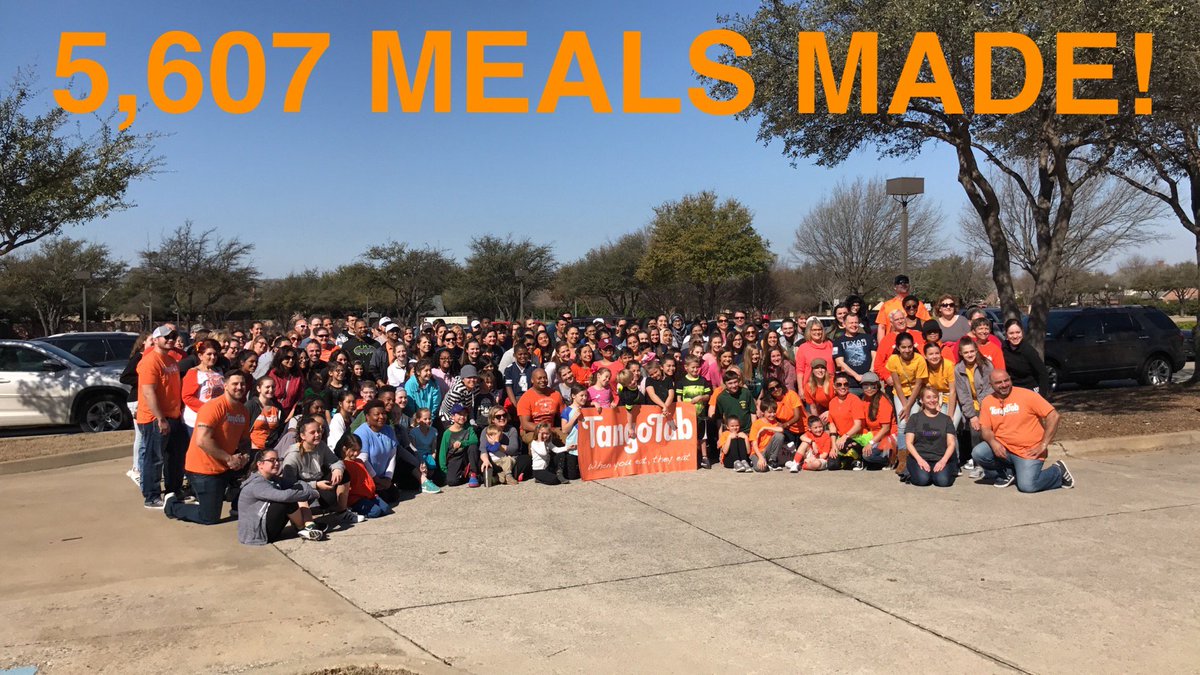 AndreAngel99's tweet image. What an incredible way to start a beautiful Saturday morning... 250+ volunteers joined @TangoTab&apos;s #FeedTheCity to make 5,600+ meals for people in need. A huge THANK YOU to all the amazing volunteers and to Grace Outreach Center for hosting the event.
#TangoTab #WhenYouEatTheyEat