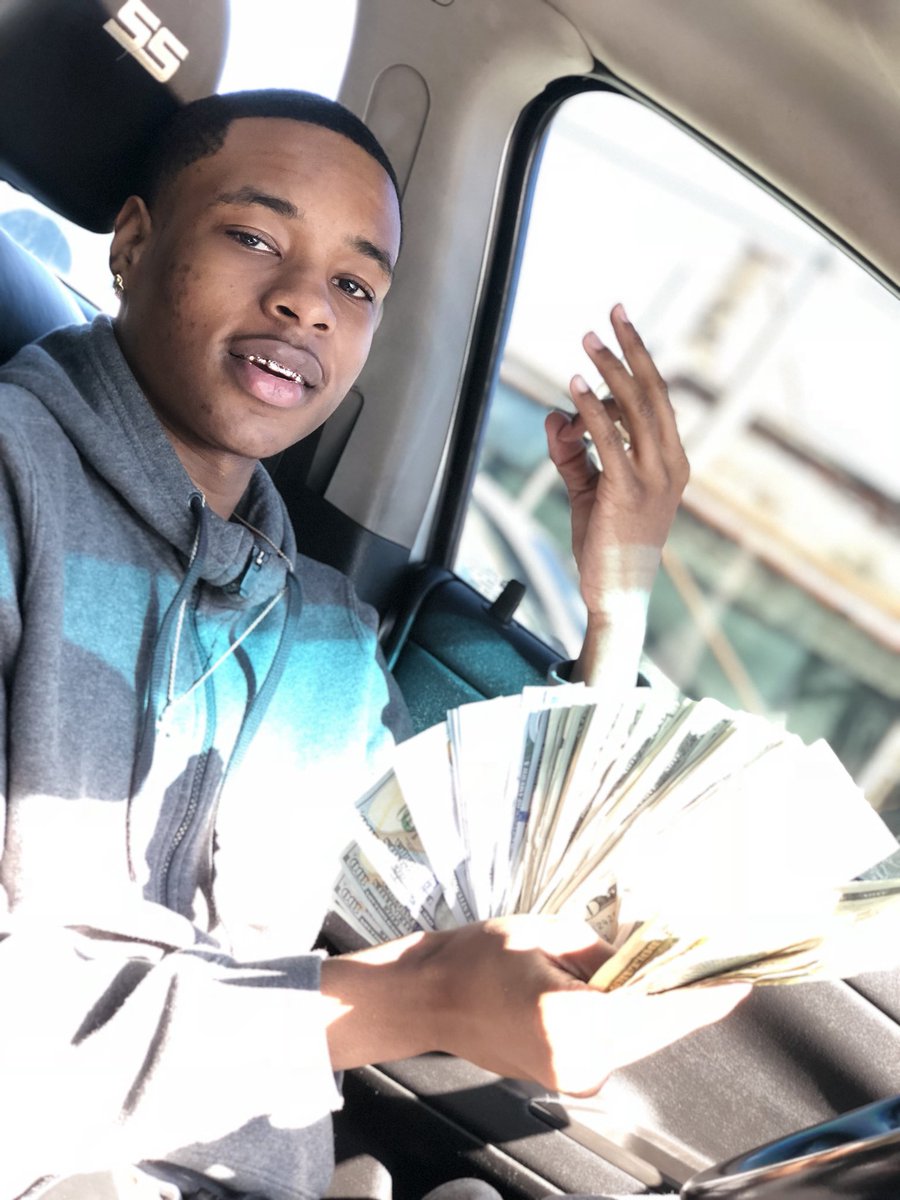 bandzinretroz's tweet photo. Stayed Consistent👌 #FreeSmg https://t.co/2SQgRpt65l