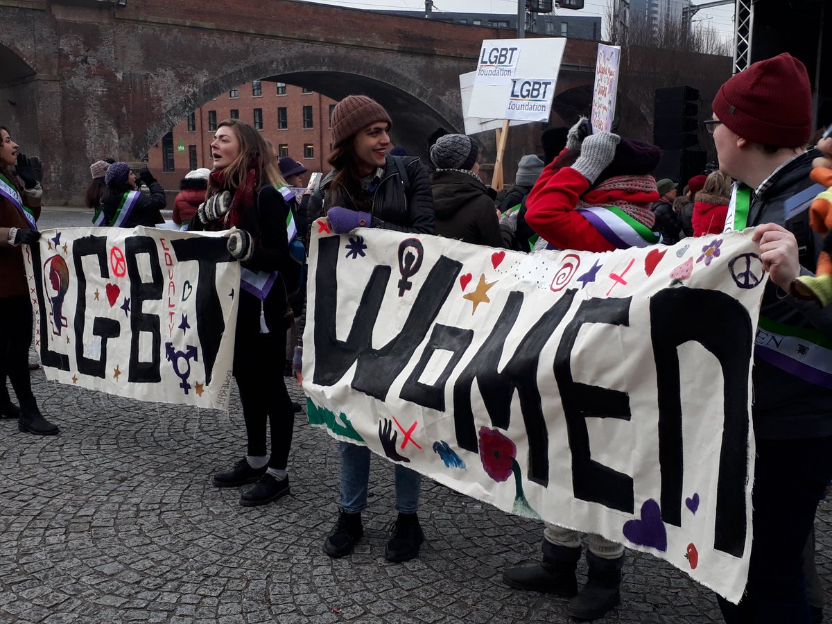 c_hwalker's tweet photo. Great turn out today for #StrongMcrWomen it's nice to see even 100 years later the importance of voicing  women's rights and issues we face  is still going strong and also that the women who came before us are remembered for all they achieved for women today. https://t.co/SvAfYqvbW3