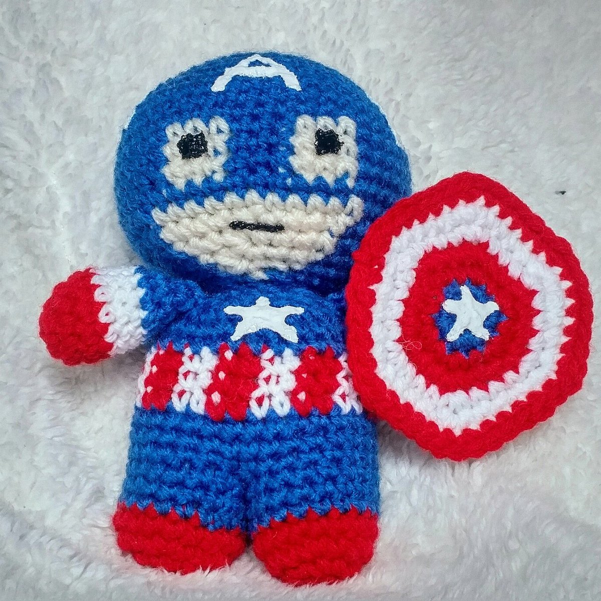 Knockoutknittin's tweet photo. $20 for sale in my #etsy shop: Crochet Doll - Captain America Amigurumi- #collectable - Steve Rogers #plushie #handmade #marvelcomics #amigurumi #steverogers #captainamerica #thefirstavenger #marvelcinematicuniverse #marvellegends #toy #dolls https://t.co/y1Sn16accD https://t.co/KKQJITSfV4