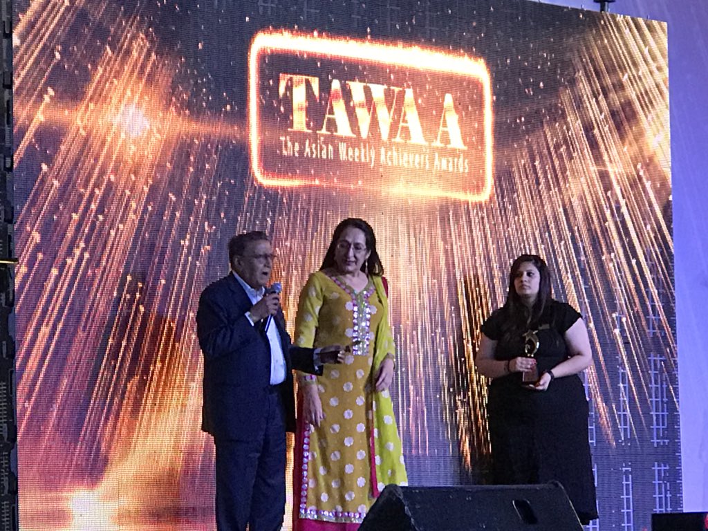 riteshbarot_r's tweet photo. Dr Manu Chandaria & Parveen Adam at #TAWAA #Tawaa2018 #TAWAAwards @nishahirani @harleenjabs @HusseinSJ @Ravelbow @JavedKana @SimonMuli @patelkajala @vikashpattni @kamz26 https://t.co/TcD5UFBeuF