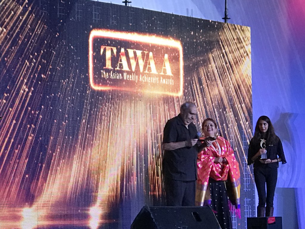 riteshbarot_r's tweet photo. #AshifKassam explains the auditing system in relation to the voting / vote count process @TheAsianWeekly #TAWAA #Tawaa2018 #TAWAAwards @nishahirani @Ravelbow @harleenjabs @HusseinSJ @patelkajala @SimonMuli @JavedKana @nishahirani @vikashpattni @kamz26 https://t.co/UsJ9kZhHTq