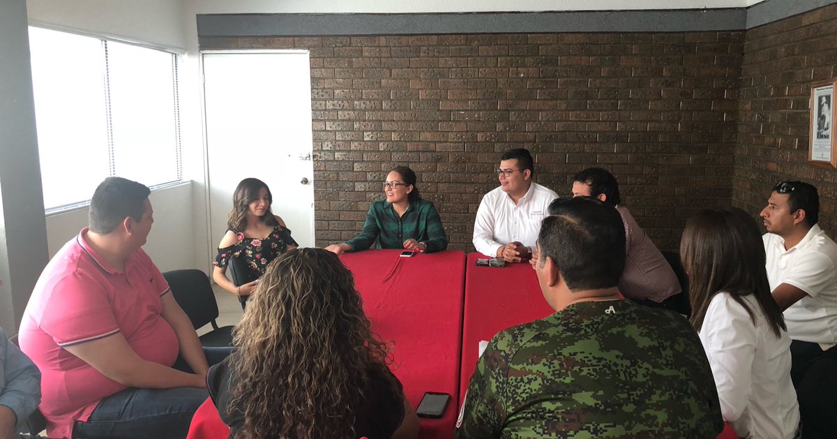 PRIMx_Coah's tweet photo. En @PRITorreon se reunieron secretarios estatales, presidentes de los comités y coordinadores regionales de la laguna, con nuestro Presidente @willy_schz ; donde evaluaron trabajos realizados y planearon estrategias rumbo al proceso electoral. #EnTodasPartes #MxEnMovimiento https://t.co/PgIch86PT6