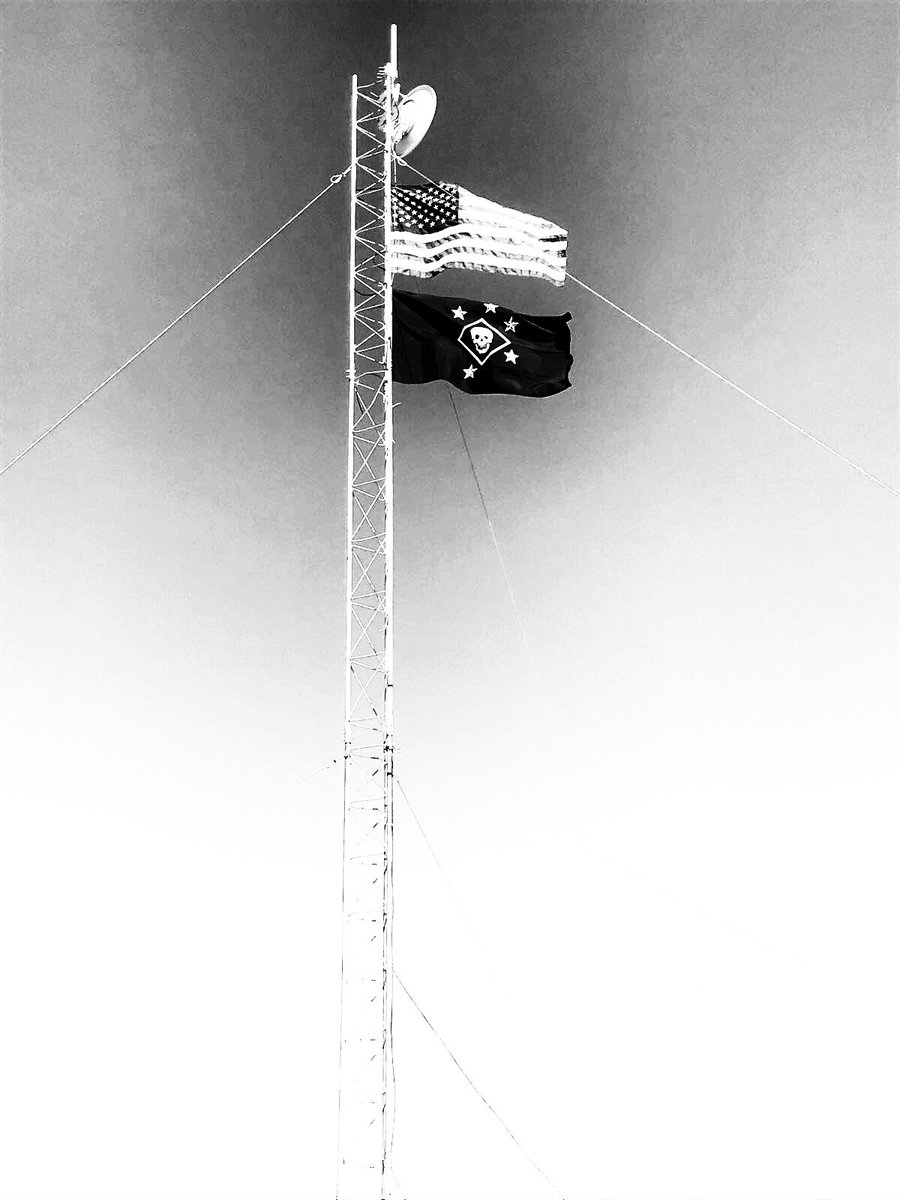 MarinesDallas's tweet photo. Land of the free. Because of the brave. https://t.co/sE7R18JkXn