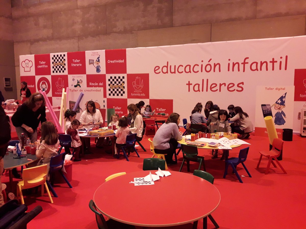 Los PROFES de @aldeafuente @ColegioAldovea @Montealto_cole @colegio_elprado @losolmosfomento y @ColegioTabValv SE HAN VOLCADO en cada uno de los Talleres de Infantil de #SchoolsDay2018 @feriademadrid @FeriaAula ¡¡¡Muchas gracias!!! #cracks #mejoresProfes #SchoolsDay