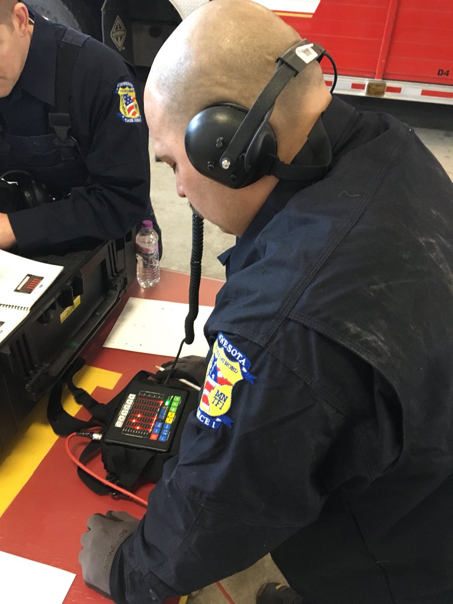 MN_TF1's tweet photo. Unified Quarterly Training is underway! Here MN-TF1 Search Specialists practice locating victims beneath rubble piles using specialized listening devices. @MnDPS_HSEM https://t.co/b8jwBGXjke