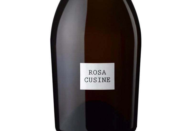 Gran descubrimiento este espumoso rosado de Garnacha de <a href="/paresbalta/">Parés Baltà</a> en <a href="/TheOneWineSpain/">THEONEWINE</a>. Fina burbuja, precioso color pálido estilo provenzal. Boca compleja a pastelería y frutos secos. Elegante y con gran RCP.